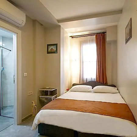Ξενοδοχείο Turna 3*